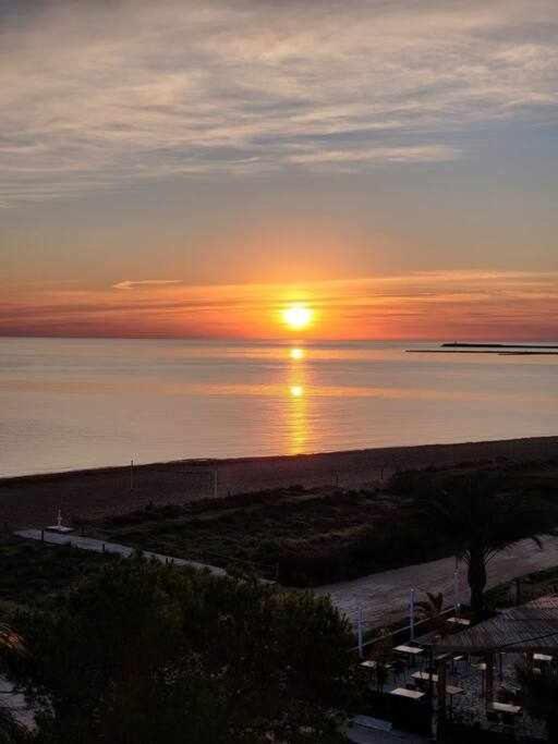 Atardecer Unico En La Playa Lejlighed Dénia Eksteriør billede